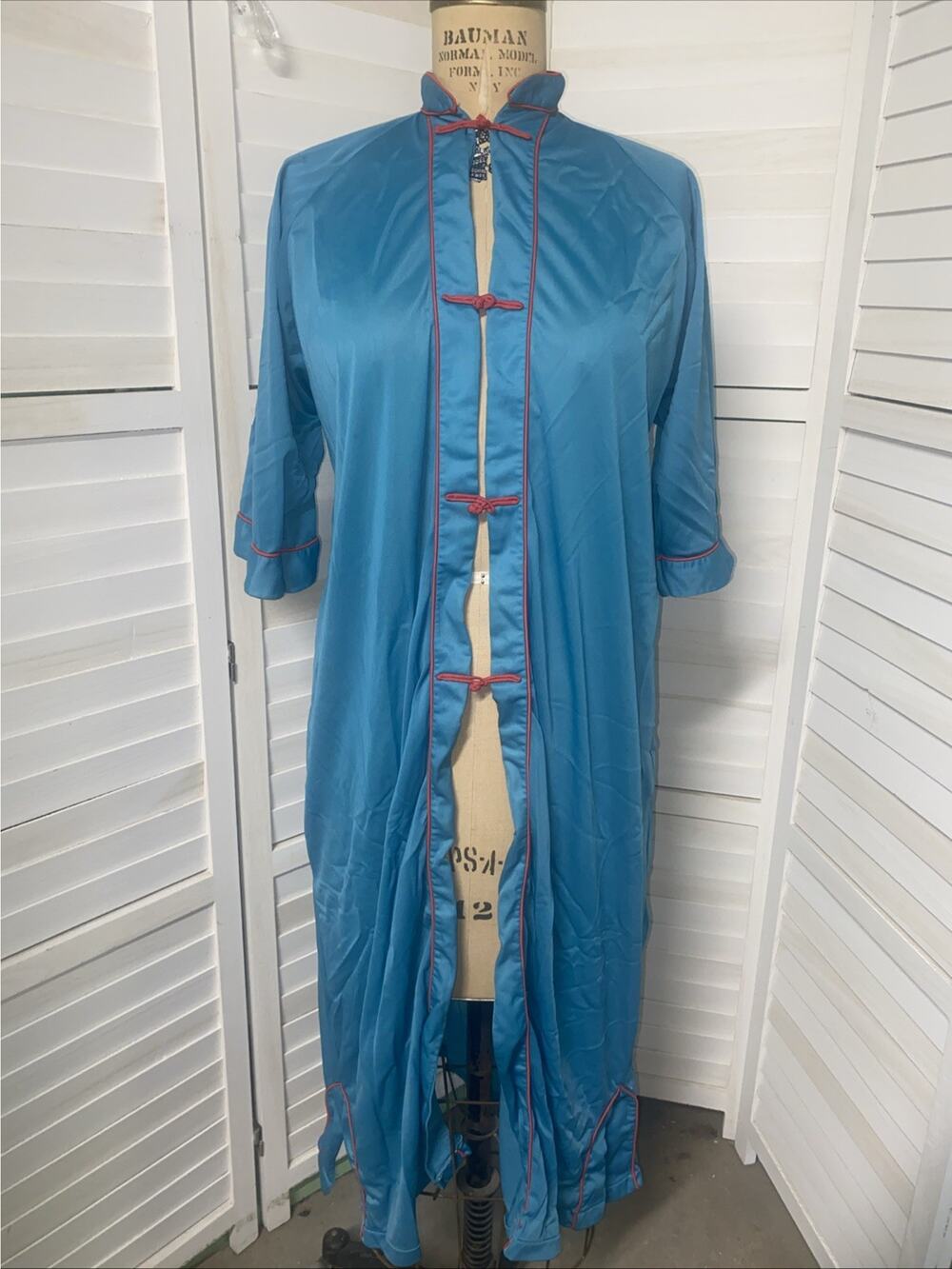 Vintage Aqua Nylon Full Length Robe Chinese Asian Theme X-Large
